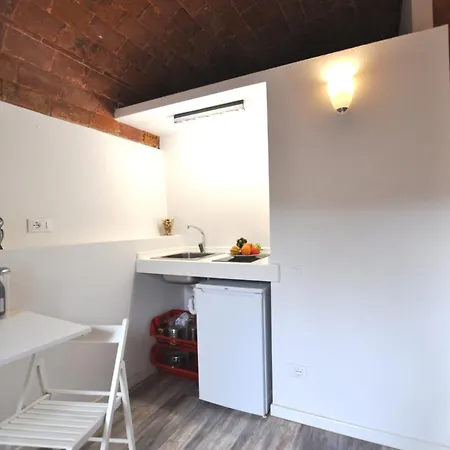 Vespa Mini-house In Elba *