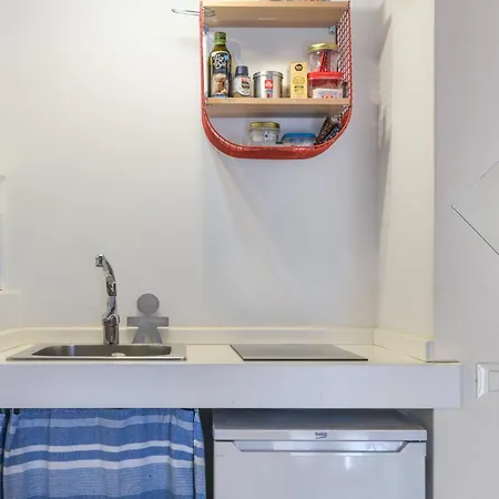 Vespa Mini-house In Elba Apartment