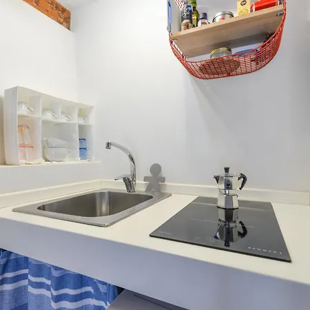 Vespa Mini-house In Elba Apartment
